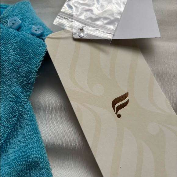 NWT Fabletics Terry Mock Neck Tank Top - Picture 4 of 6